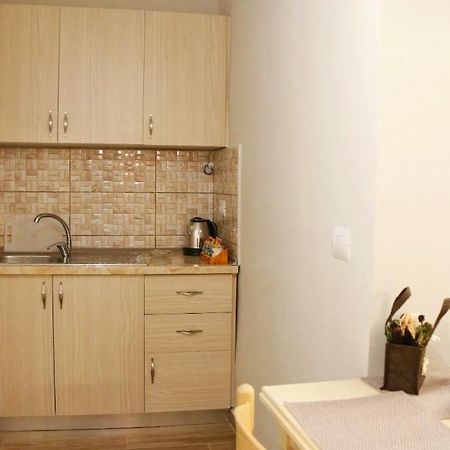 New Bazaar Arben'S Apartment Tirana Kültér fotó